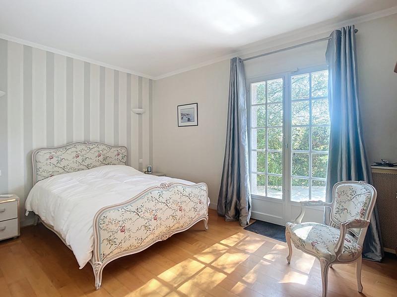 Maison - 179 m² - 6 pièces