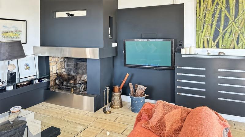 Maison - 205 m² - 6 pièces