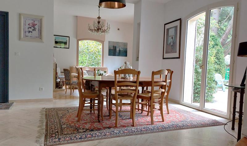 Maison contemporaine - 202 m² - 6 pièces