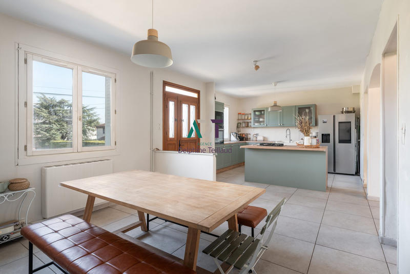 Maison ancienne - 195 m² - 8 pièces