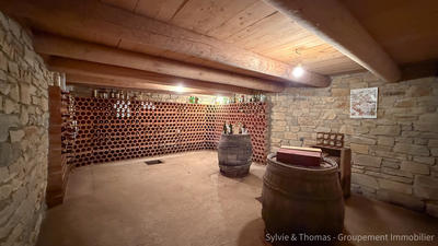 Maison - 285 m² - 8 pièces