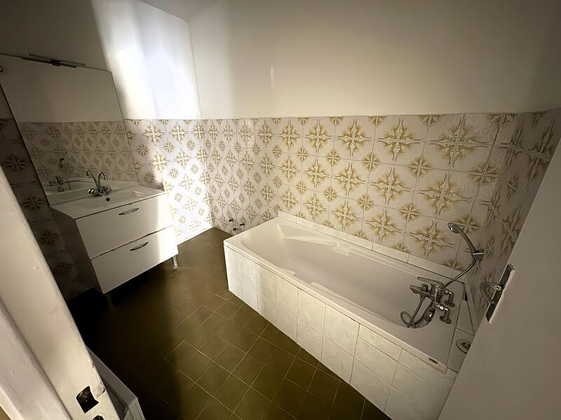 Appartement - 84 m² - 3 pièces