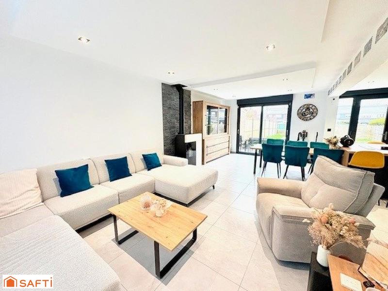 Maison - 96 m² - 5 pièces