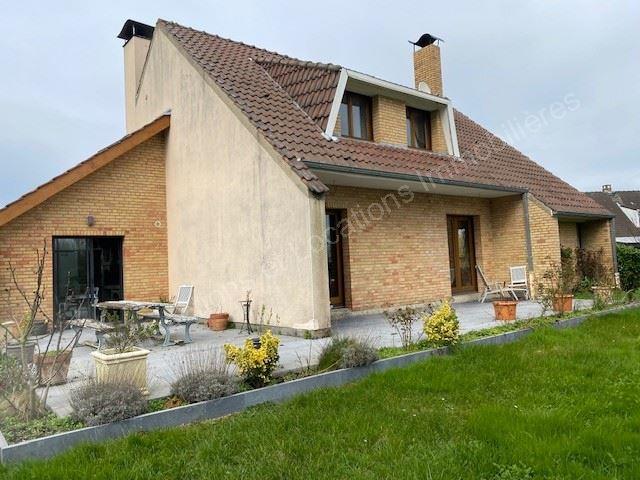 Pavillon - 170 m² - 7 pièces