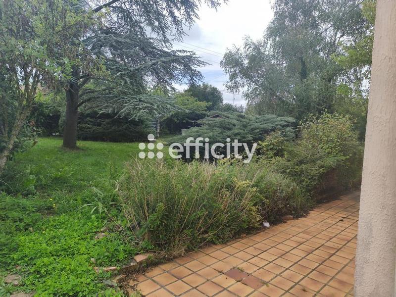 Maison - 518 m² - 12 pièces