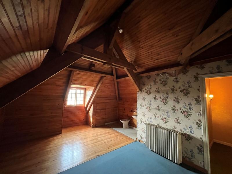 Villa - 253 m² - 8 pièces