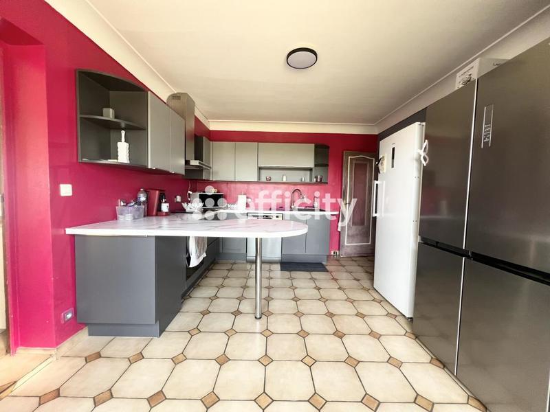 Pavillon - 193 m² - 8 pièces