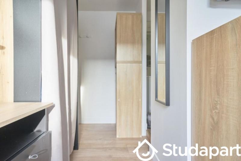 Chambre - 13 m² - 1 pièce