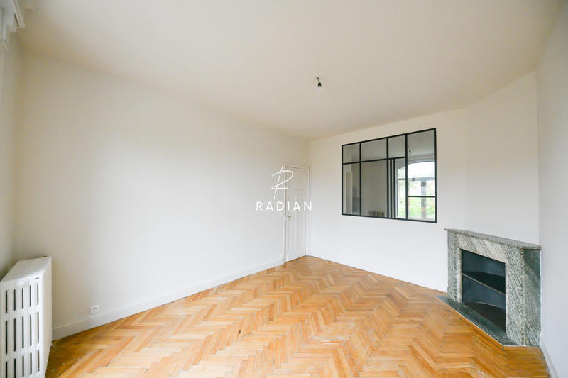 Maison - 224 m² - 7 pièces