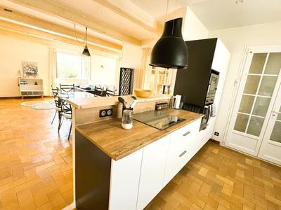 Maison - 160 m² - 7 pièces