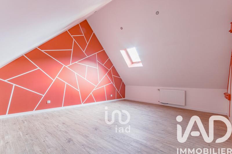 Maison - 218 m² - 8 pièces