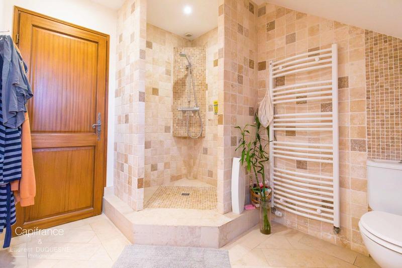 Maison - 166 m² - 7 pièces