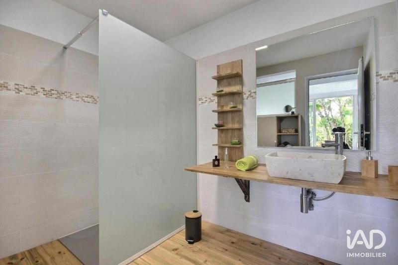 Maison - 277 m² - 8 pièces