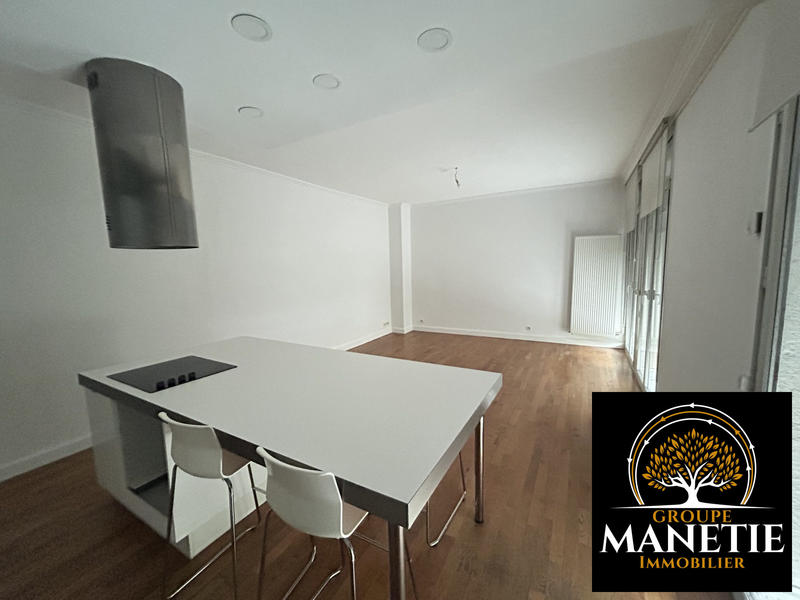 Appartement - 80 m² - 3 pièces