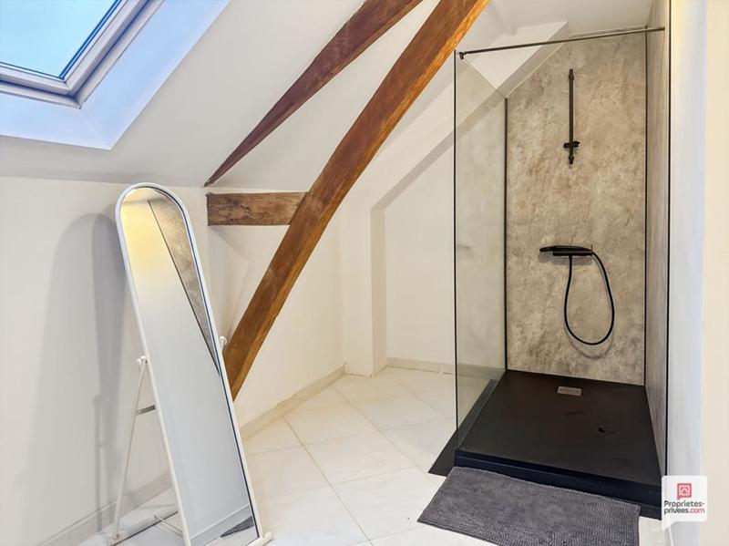 Maison - 194 m² - 8 pièces