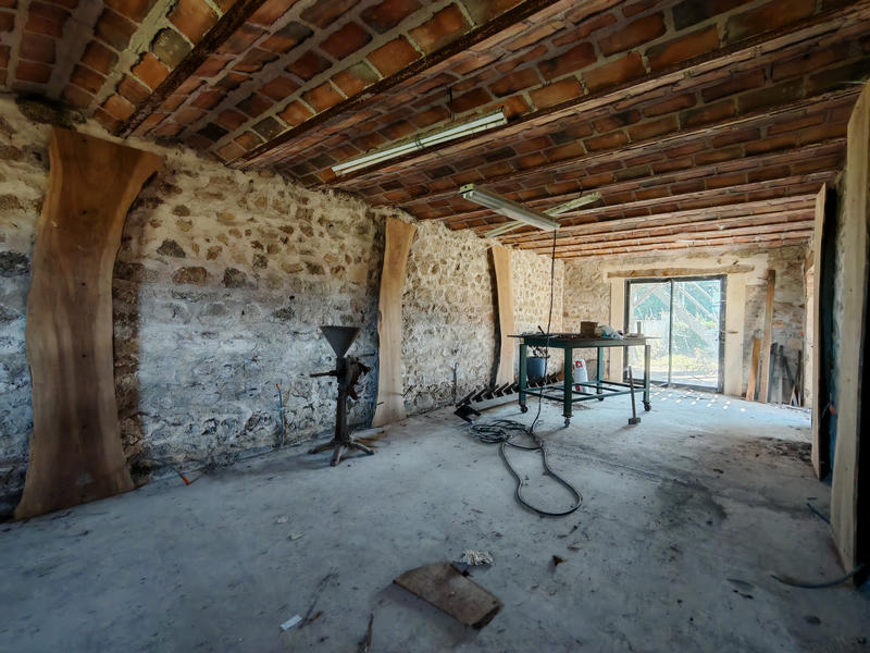 Maison - 250 m² - 8 pièces