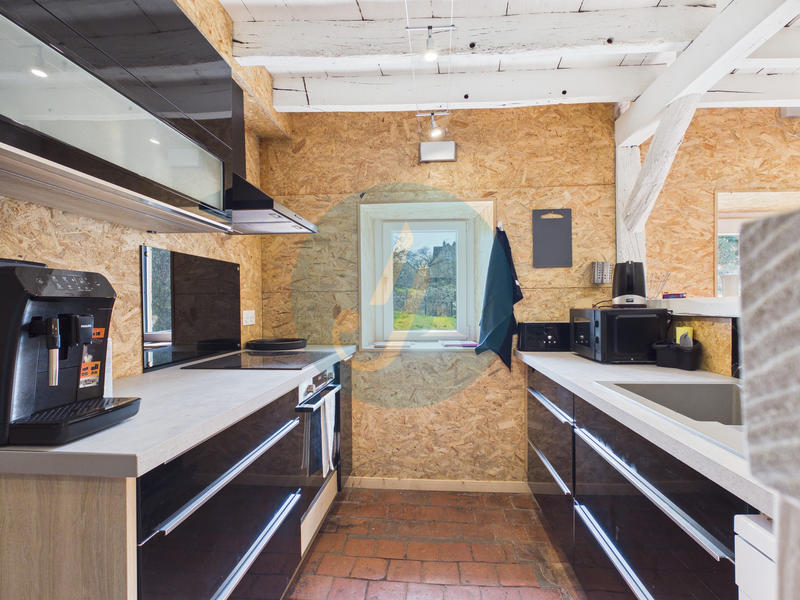 Maison - 102 m² - 5 pièces