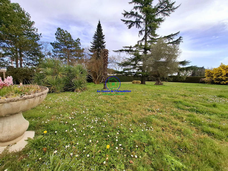 Appartement - 143 m² - 5 pièces