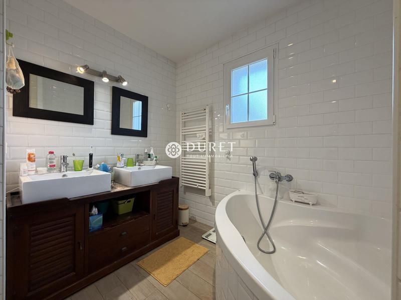 Maison - 111 m² - 6 pièces