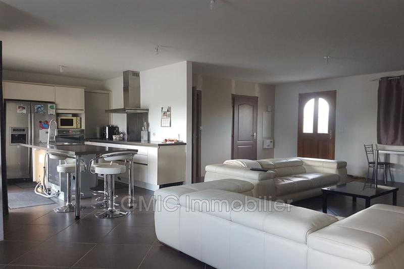 Maison - 236 m² - 8 pièces