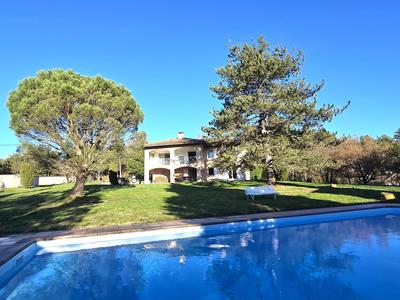 Maison de maîtres - 200 m² - 7 pièces