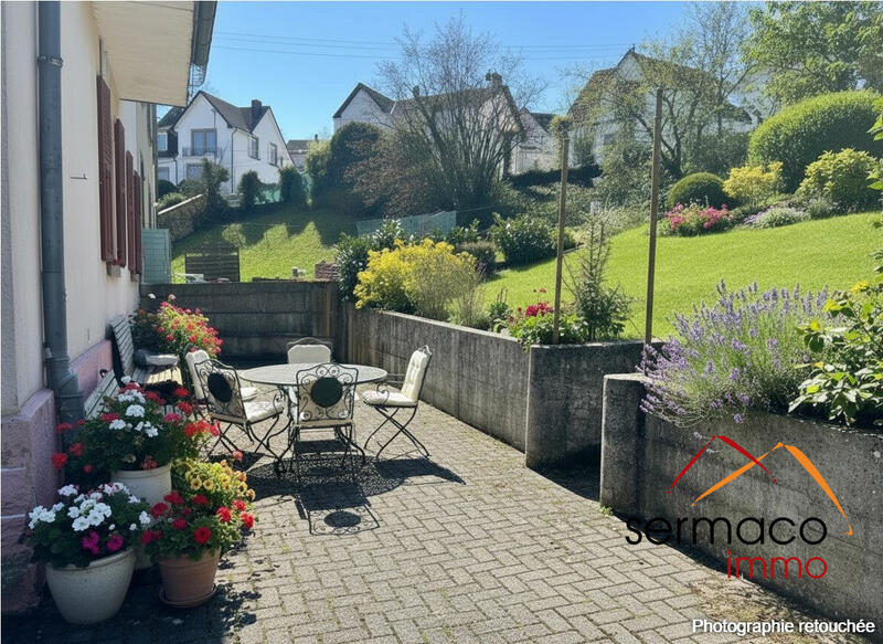 Maison - 210 m² - 11 pièces