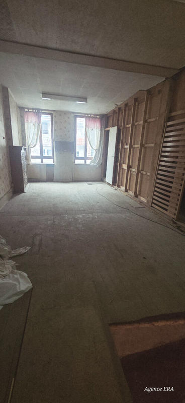 Maison - 215 m² - 8 pièces