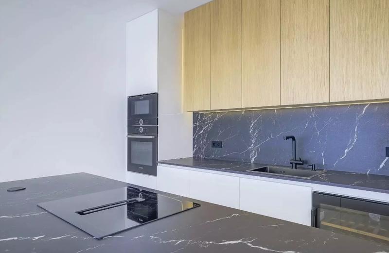 Appartement - 150 m² - 4 pièces