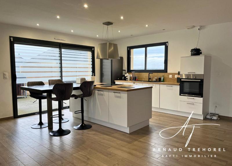 Maison - 114 m² - 4 pièces