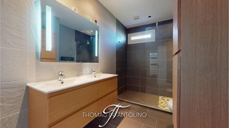 Maison - 145 m² - 5 pièces