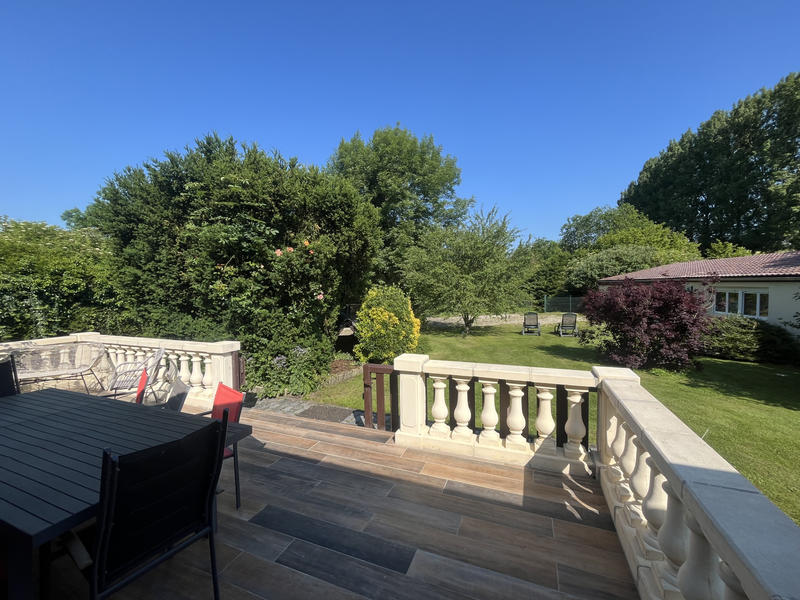 Maison - 163 m² - 8 pièces