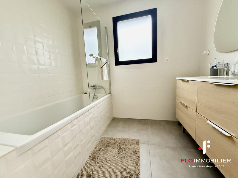 Maison - 167 m² - 7 pièces