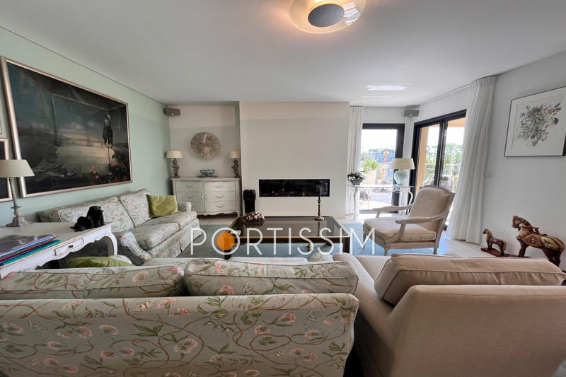 Appartement - 107 m² - 3 pièces