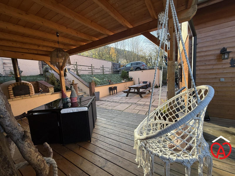 Maison - 90 m² - 4 pièces