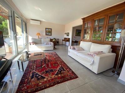 Appartement - 89 m² - 4 pièces