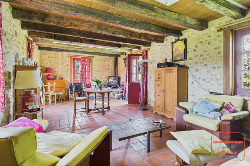 Maison - 240 m² - 9 pièces