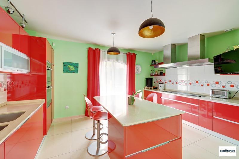 Maison de ville - 240 m² - 7 pièces