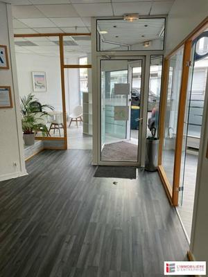 Local commercial - 109 m²