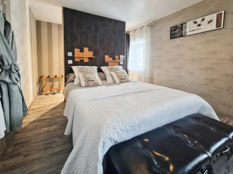 Maison - 280 m² - 7 pièces