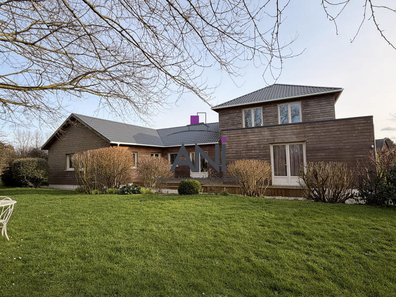 Maison contemporaine - 219 m² - 6 pièces