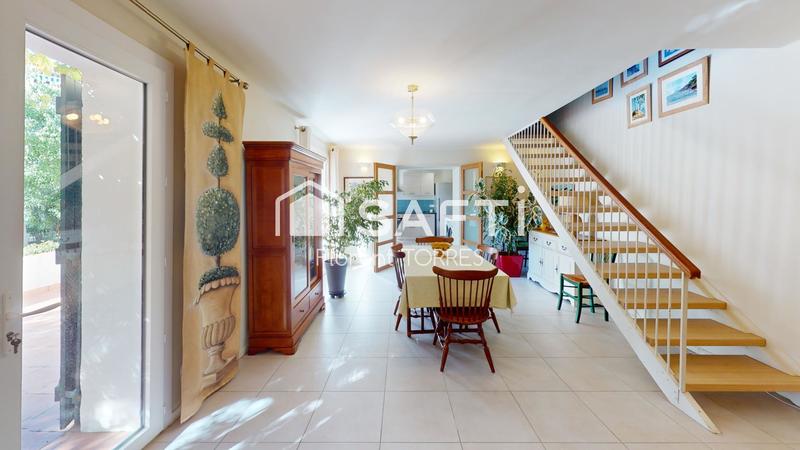 Maison - 141 m² - 6 pièces