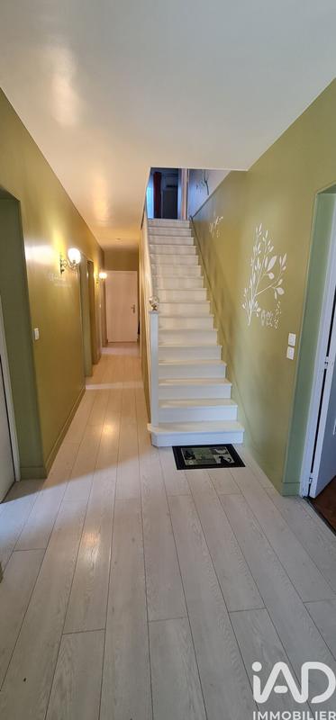 Maison - 212 m² - 5 pièces