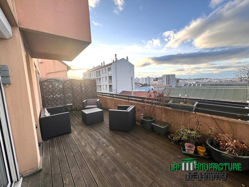 Appartement - 60 m² - 2 pièces