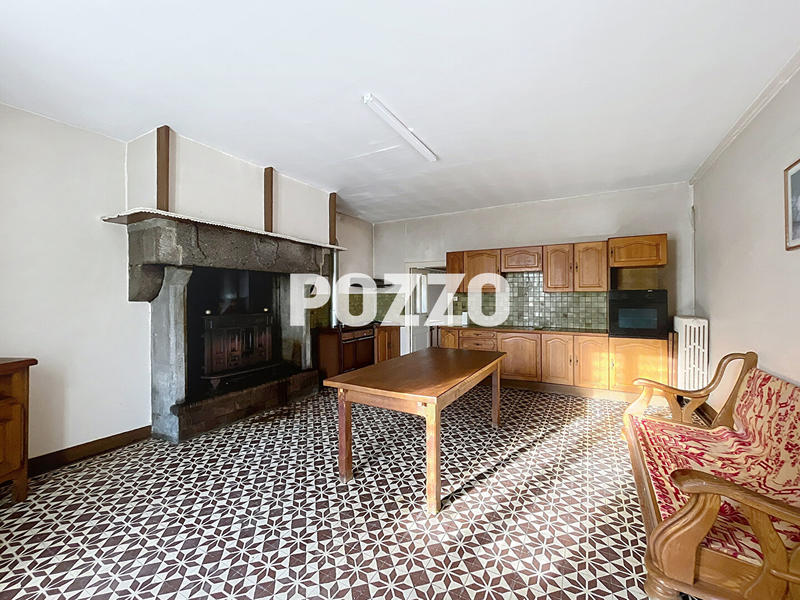 Maison - 170 m² - 8 pièces