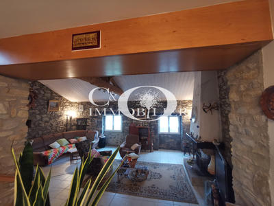 Maison - 183 m² - 6 pièces