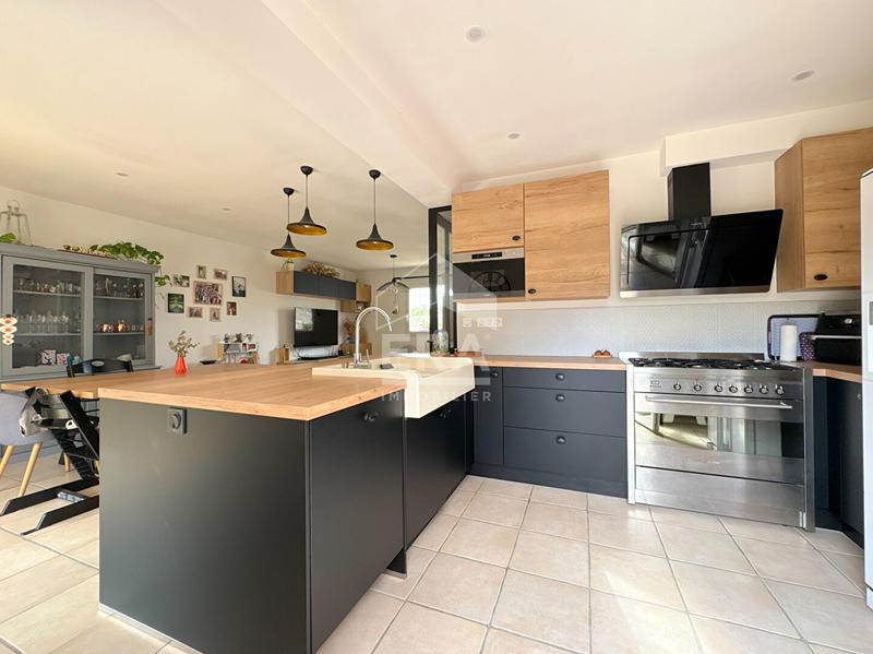 Maison - 88 m² - 4 pièces