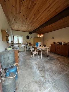 Maison traditionnelle - 90 m² - 4 pièces