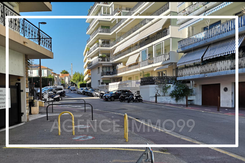 Parking / Garage - 4 m²