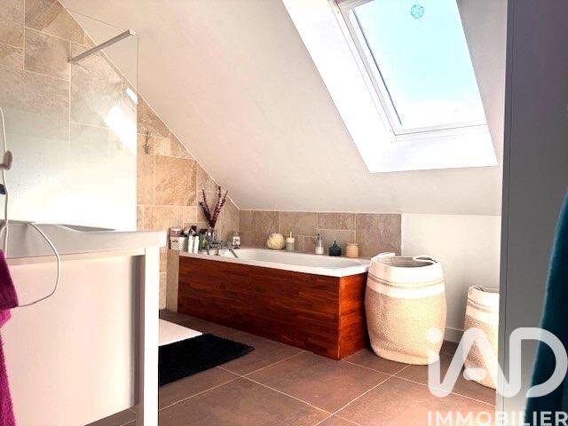 Maison - 156 m² - 6 pièces