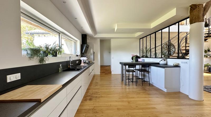 Fermette - 200 m² - 7 pièces